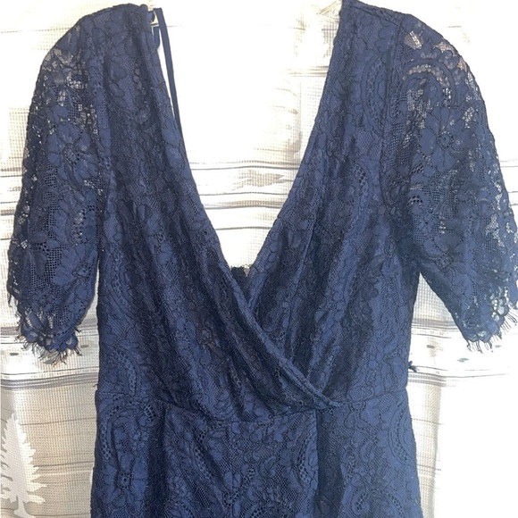 Navy blue lace romper - Picture 1 of 1